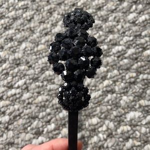 Black headband with geo beads